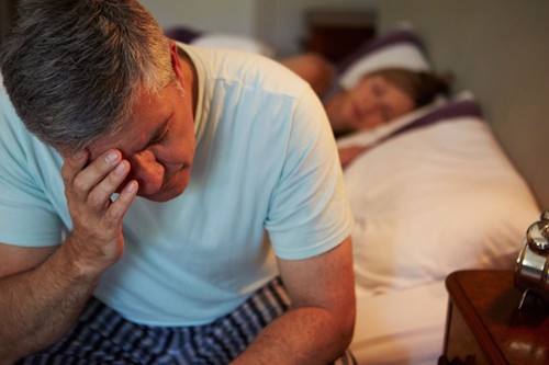 Cách chữa mất ngủ cho người cao huyết áp cực hay. CLICK NGAY
